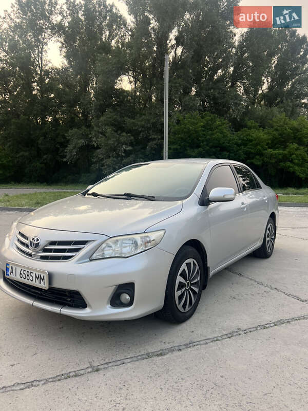 Седан Toyota Corolla 2011 в Каневі фото 3 Седан Toyota Corolla 2011 в Каневі