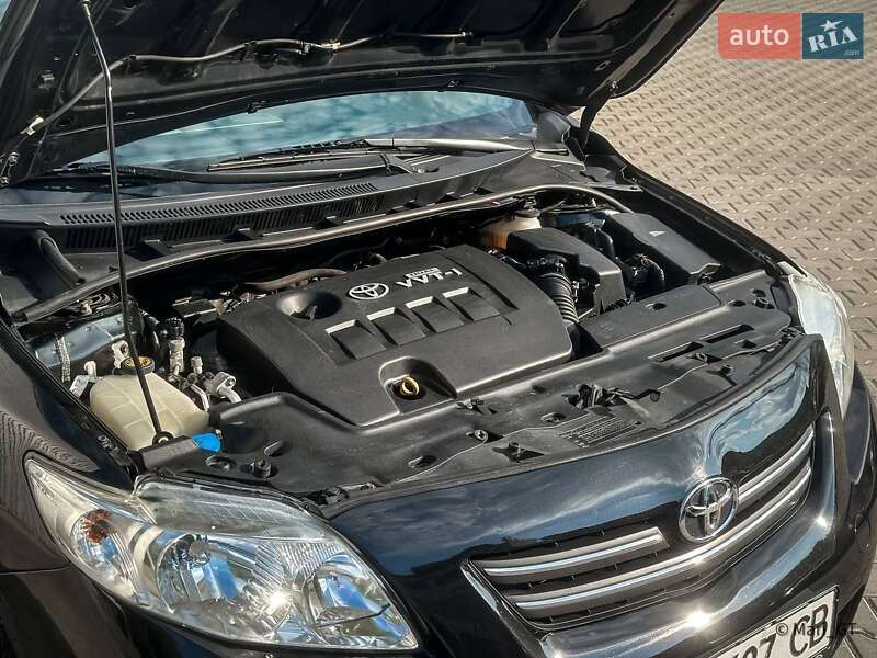 Седан Toyota Corolla 2007 в Дніпрі
