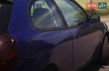 Хэтчбек Toyota Corolla 1998 в 