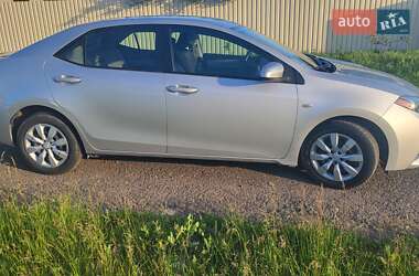 Седан Toyota Corolla 2016 в 
