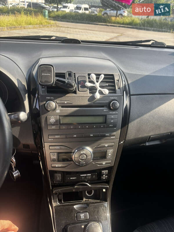 Седан Toyota Corolla 2007 в Тячеві