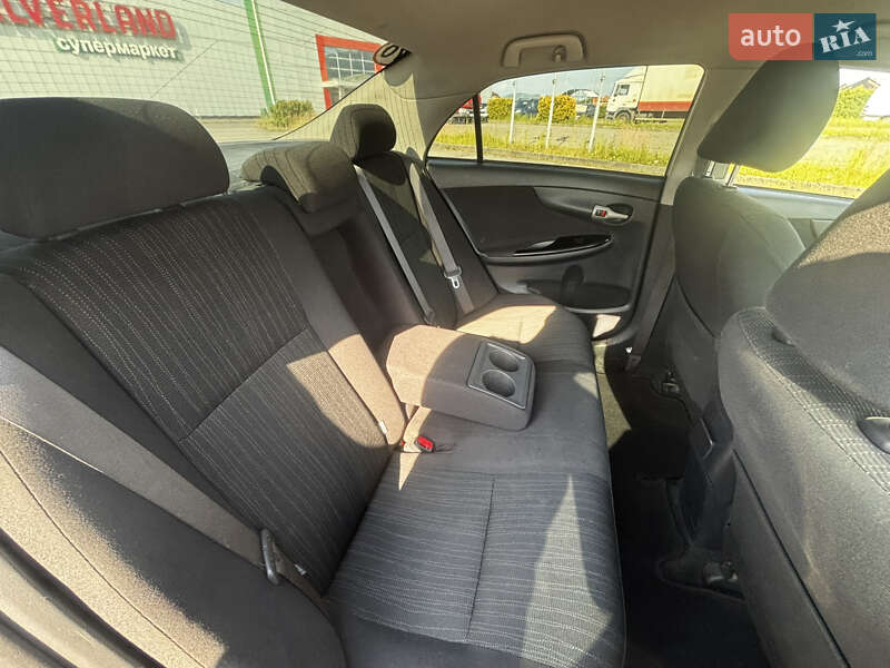 Седан Toyota Corolla 2007 в Тячеві