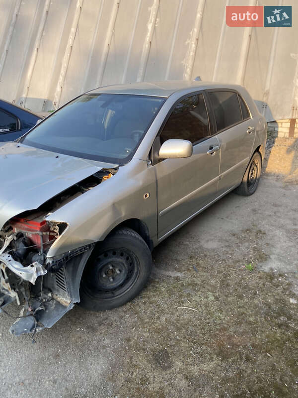 Хетчбек Toyota Corolla 2006 в Дніпрі