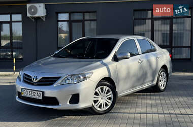 Седан Toyota Corolla 2011 в Тернополе
