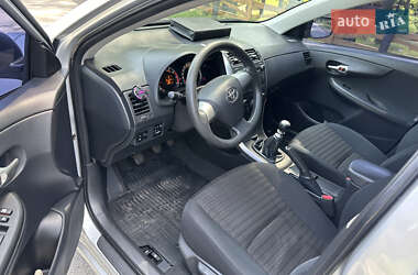 Седан Toyota Corolla 2012 в 