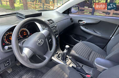 Седан Toyota Corolla 2012 в 
