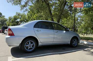 Седан Toyota Corolla 2005 в 