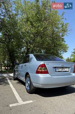 Седан Toyota Corolla 2005 в 