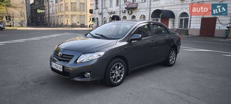 Седан Toyota Corolla 2007 в Харькове