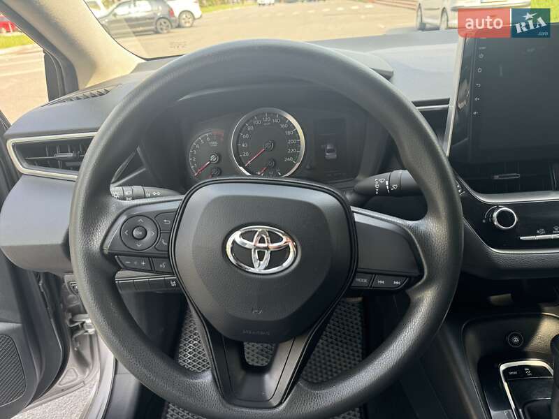 Седан Toyota Corolla 2020 в Виннице