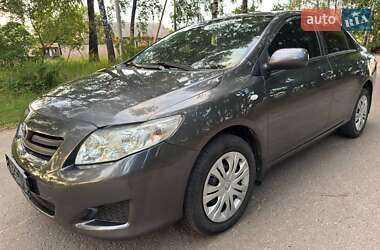 Седан Toyota Corolla 2008 в Охтирці
