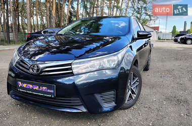 Седан Toyota Corolla 2013 в Києві