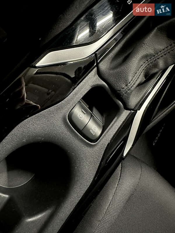 Седан Toyota Corolla 2020 в Харькове