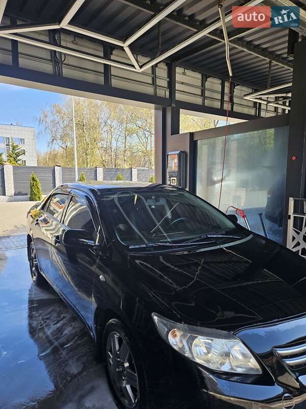 Седан Toyota Corolla 2008 в Черкассах