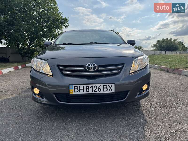 Седан Toyota Corolla 2008 в Одесі