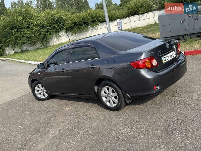 Седан Toyota Corolla 2008 в Одесі