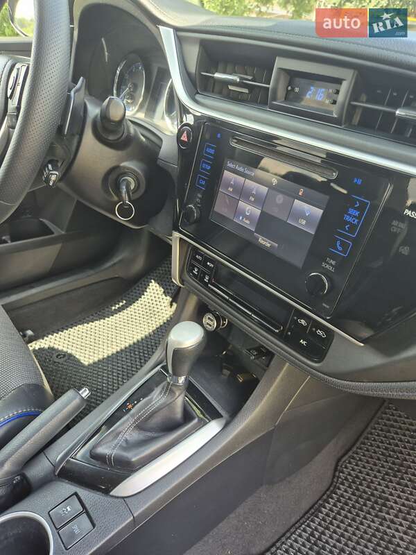 Седан Toyota Corolla 2017 в Валках фото 15 Седан Toyota Corolla 2017 в Валках