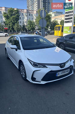 Седан Toyota Corolla 2020 в Киеве