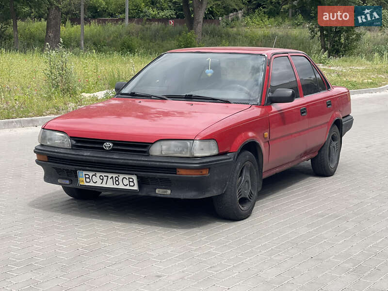 Седан Toyota Corolla 1991 в 