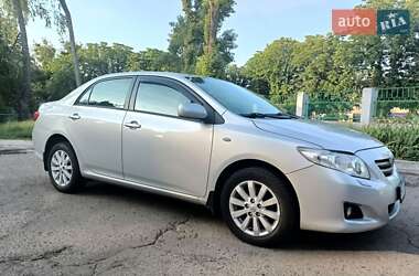 Седан Toyota Corolla 2010 в Рівному
