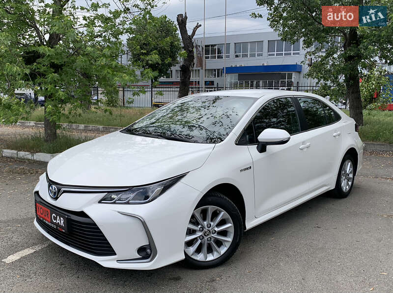 Седан Toyota Corolla 2020 в Києві