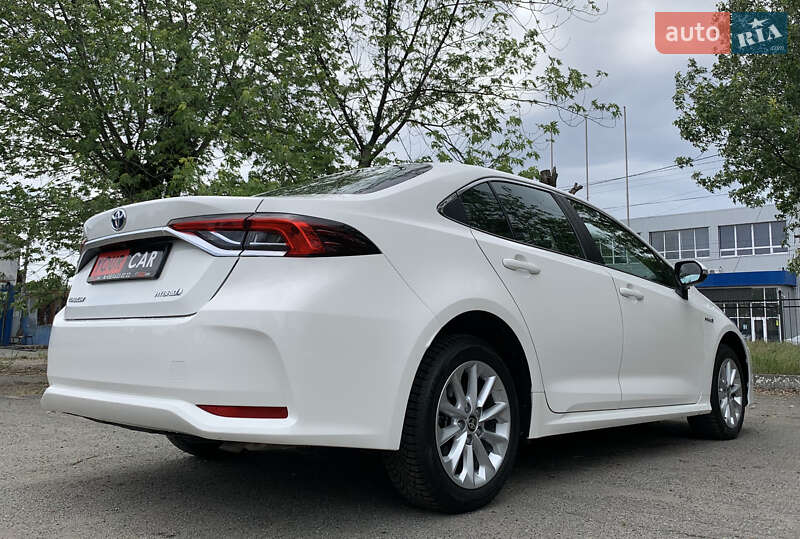Седан Toyota Corolla 2020 в Києві