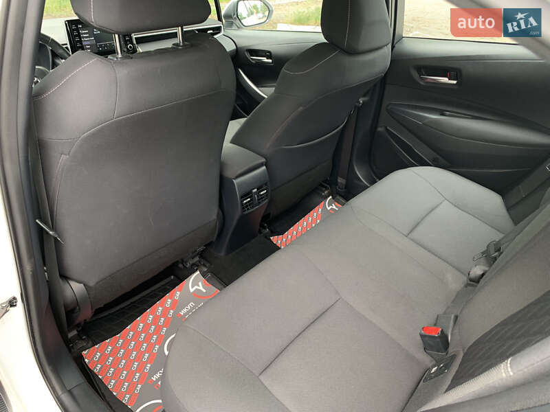 Седан Toyota Corolla 2020 в Києві