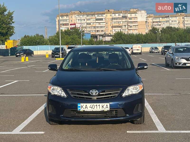 Седан Toyota Corolla 2010 в Борисполі