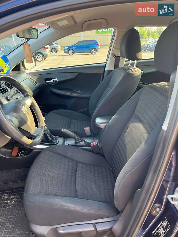 Седан Toyota Corolla 2010 в Борисполі