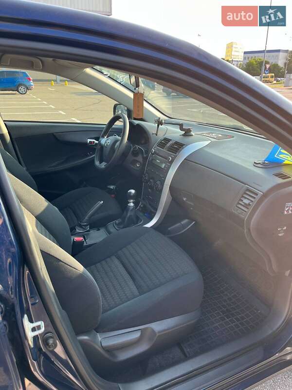 Седан Toyota Corolla 2010 в Борисполі