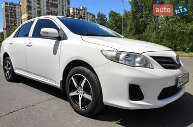 Седан Toyota Corolla 2012 в Києві