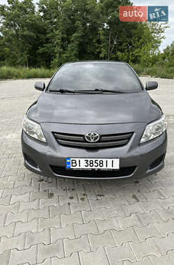 Седан Toyota Corolla 2007 в Полтаві