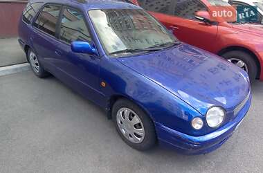Універсал Toyota Corolla 2000 в Києві