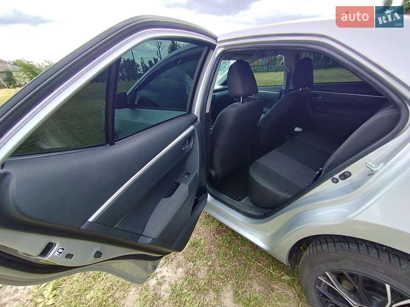 Седан Toyota Corolla 2017 в Белой Церкви