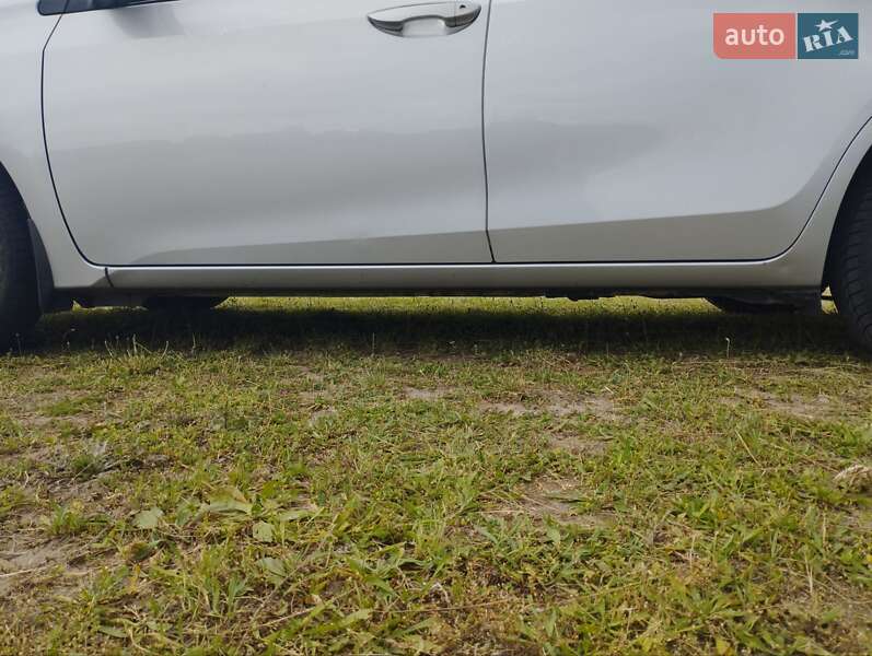 Седан Toyota Corolla 2017 в Белой Церкви