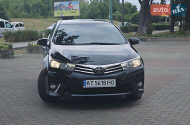 Седан Toyota Corolla 2016 в Ивано-Франковске
