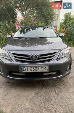 Седан Toyota Corolla 2012 в Лохвиці
