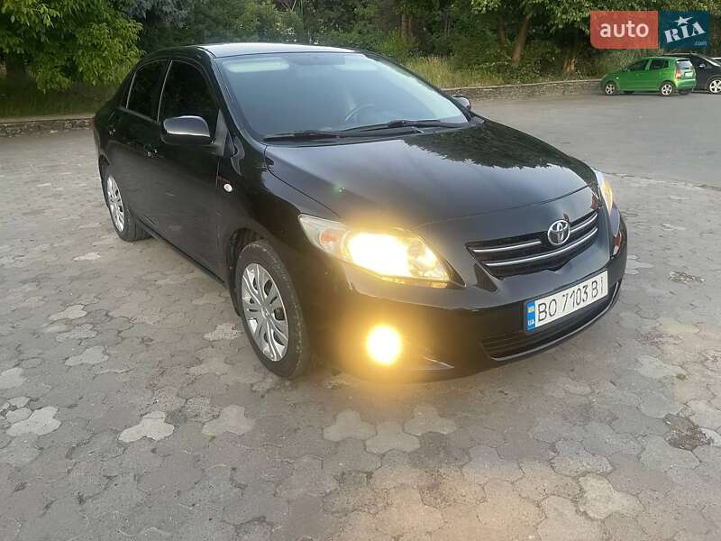 Седан Toyota Corolla 2008 в 