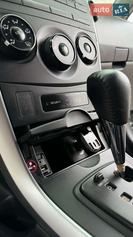 Седан Toyota Corolla 2010 в Днепре