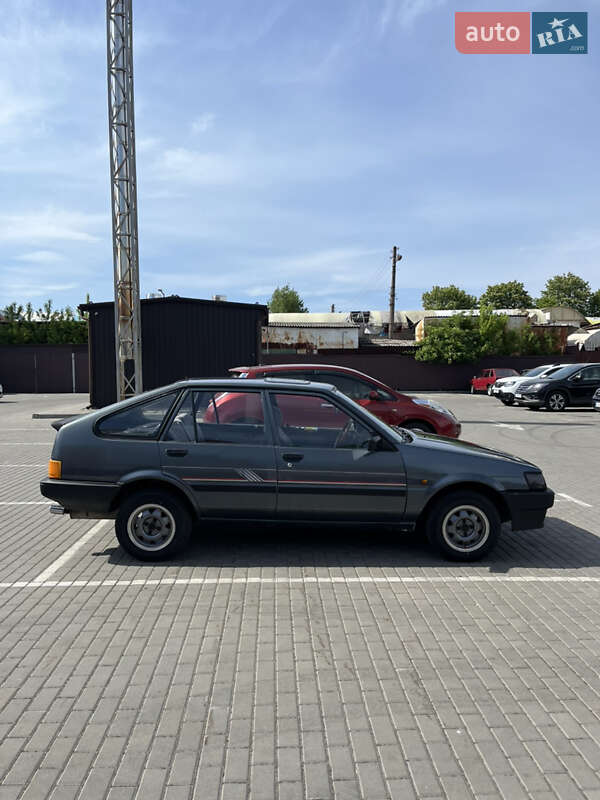 Лифтбек Toyota Corolla 1987 в Черкассах