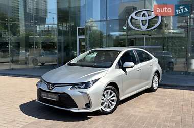 Седан Toyota Corolla 2024 в Києві
