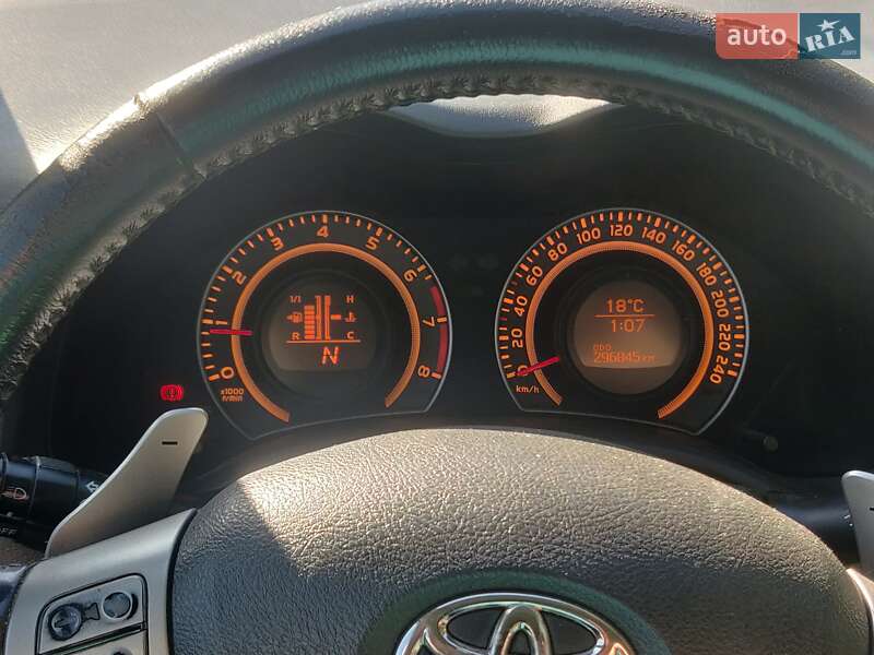 Седан Toyota Corolla 2008 в Черновцах