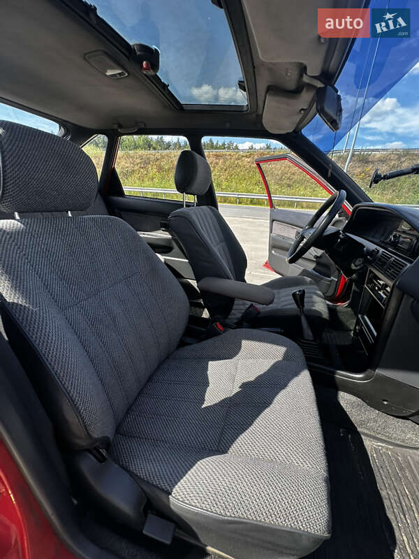 Ліфтбек Toyota Corolla 1989 в Києві