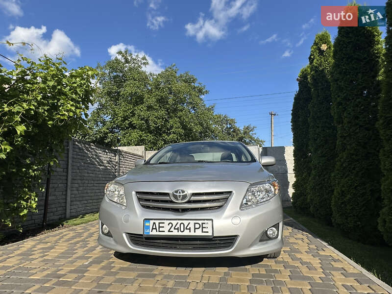 Седан Toyota Corolla 2007 в Дніпрі