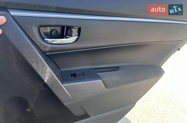 Седан Toyota Corolla 2013 в Одесі