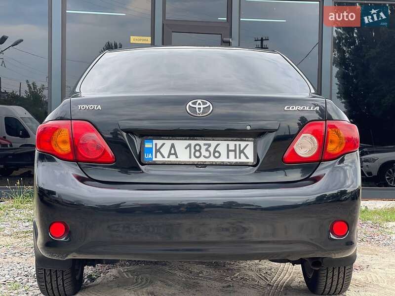 Седан Toyota Corolla 2008 в Киеве