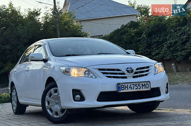Седан Toyota Corolla 2010 в 