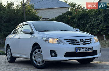 Седан Toyota Corolla 2010 в 
