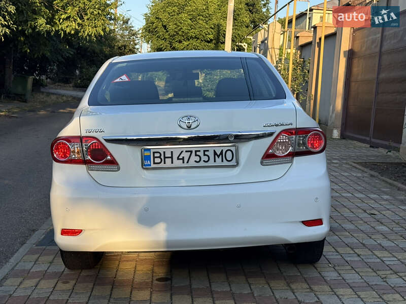 Седан Toyota Corolla 2010 в Одессе