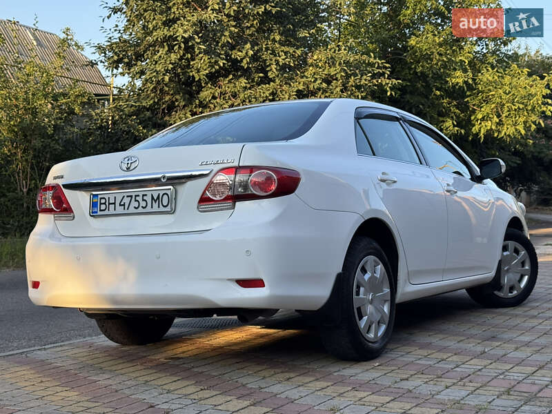 Седан Toyota Corolla 2010 в Одессе